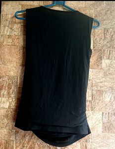 Black Sleeveless Top