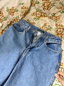 wide legs jeans