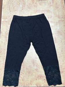 Black Lace Trim Capri Leggings