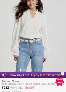 Elegant White Pleated Top - new and never wore