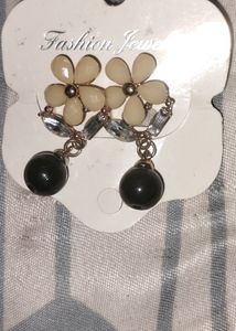 Combo Set Of Ear Top And Necklace