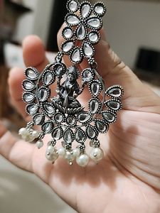 Laxmi Dangler Earring Set