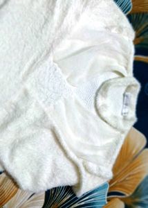 Woolen Top Lovely And Soft
