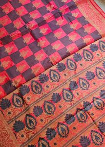 Red &amp; grey  Checked Saree