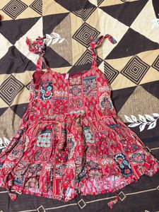 Printet Sleevless Short Kurti
