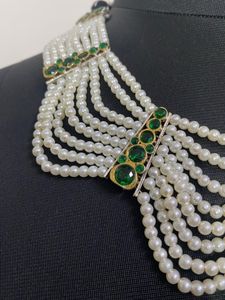 Pretty Pearl Emerald Necklace Set