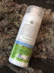 Mama earth Niacin Toner