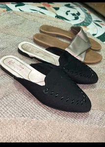 PAIR OF TWO FLATS