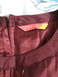 Sleeveless Kurta Set From Vishudh