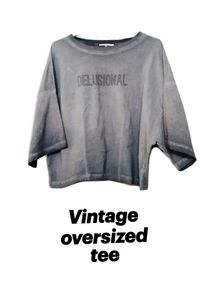 Vintage grey cropped-tee with Rhinestone te