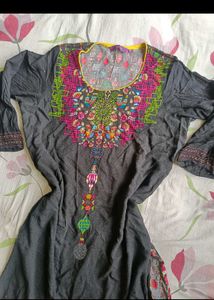 COMBO BRANDED KURTIS