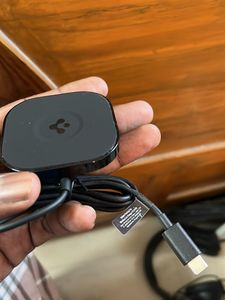 Spigen Onetap Pro wireless Car charger Magsafe