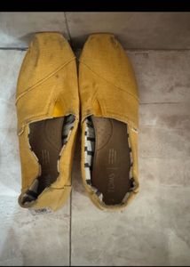 Toms US Size 8