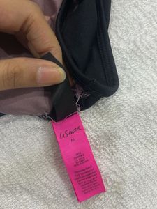 La Senza Stylish Sports Bra