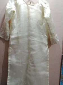 Off White Kurti With Dupatta