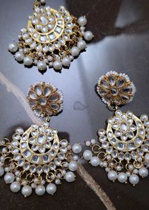 Kundan Jewelry Set - Earrings and Tikka combo