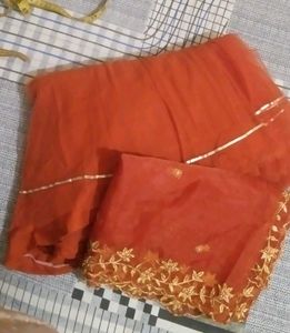 lehanga with dupatta (no blouse)