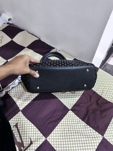 Elegant Black Handbag