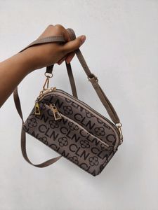 BRAND NEW CLN CROSSBODY BAG