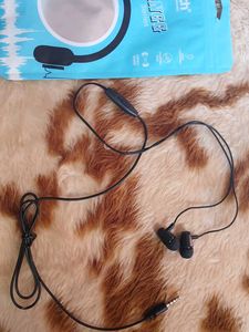 Candy Tech Earphones