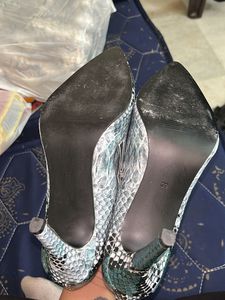 Carlton London at just 1200