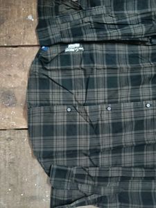 Men&#39;s Plaid Shirt
