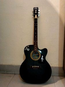 Unleash Your Musical Passion with Givson Guitar!