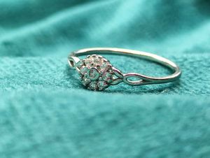 💍✨🎁Dainty Floral Diamond Ring Choice Of Queen's