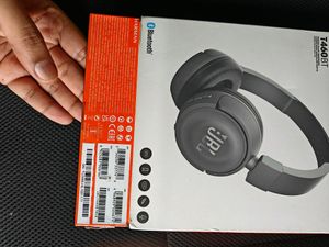 JBL 460BT 🎧 (Not 450 ) Smells Brand New