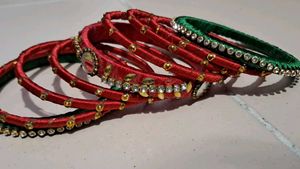Pretty Handmade Bangles😍