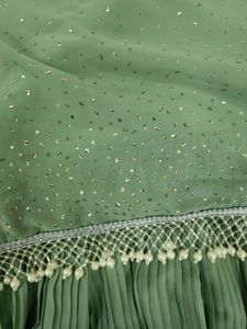 Beautiful Green Gown With Heavy Lac💚