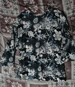 Floral Embroidered Sweatshirt