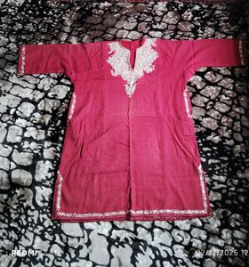Red🔴Perfection: Embroidered Kashmiri Feran
