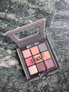 Lakme Ultimate Glam Eyeshadow Palette