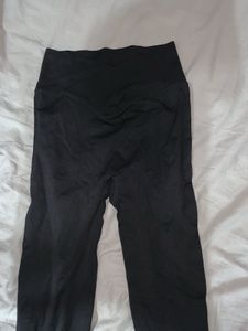 Urbanic Butt Scrunch Tights (V Shape In Front)