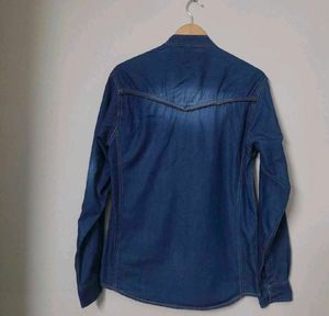 Stylish Denim Shirt Gesture