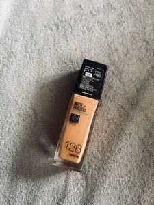MAYBELLINE FIT ME Foundation with spf 22
