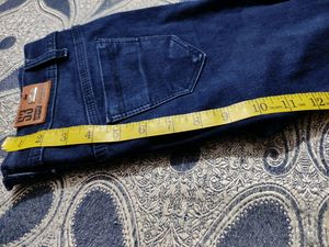 SALE TILL 5AM Levi&#39;s jeans
