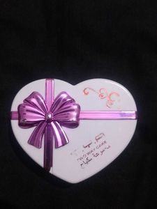 T.Y.A. Fashion Make-Up Kit