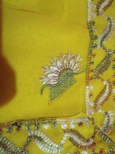 3 Saree Pe Ek Free Gift