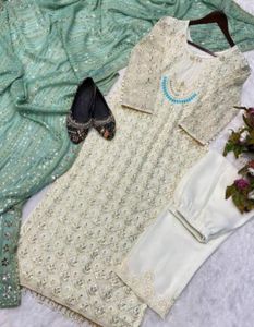 Embroidered Kurta Set