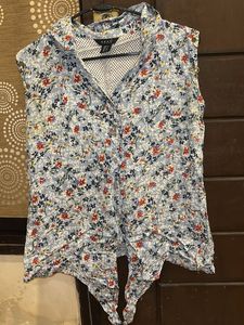 Floral Print Sleeveless Top