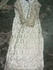 Elegant Embroidered Kurta