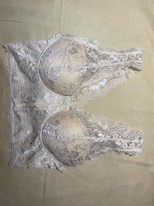 Lace Front-Zip Bra