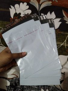 11 Shipping Bags Size 6*8 Inches