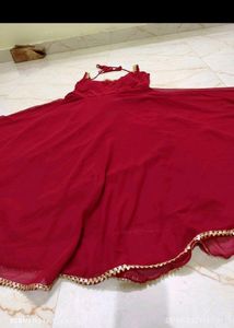 New/Unused Sleeveless Embroidered Gown Set