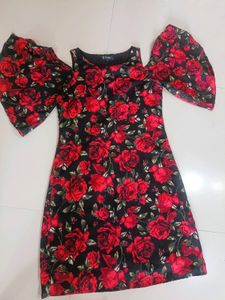 30 To 32 Bust Size Dress Very Good Condition