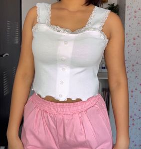 Lace detailing tank top