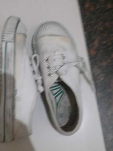 White Canvas Tennis Shoes
