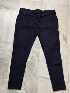 Slim Fit  Stretchable Jeggings For Women